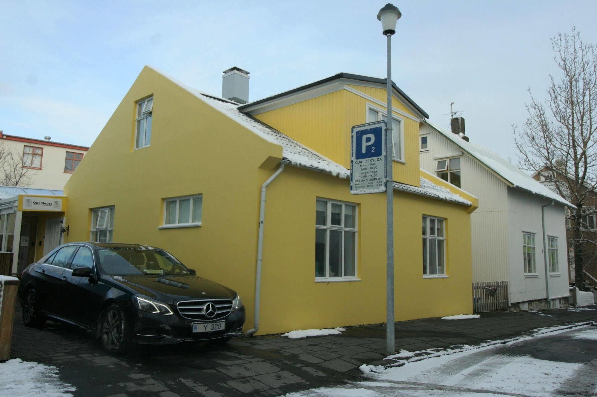 Our House Guesthouse Reykjavík Exterior foto